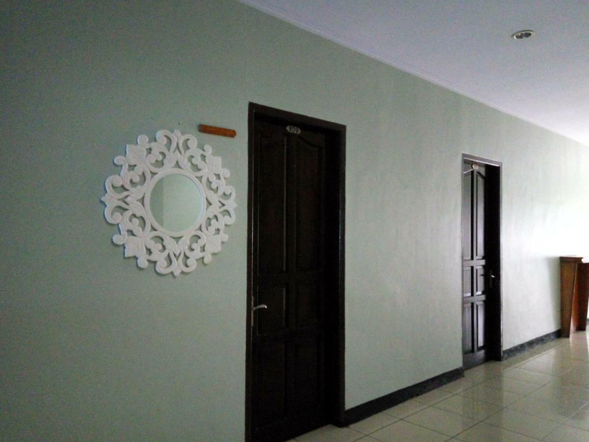 Reddoorz Syariah At Grand Taufiq Tarakan Otel Dış mekan fotoğraf