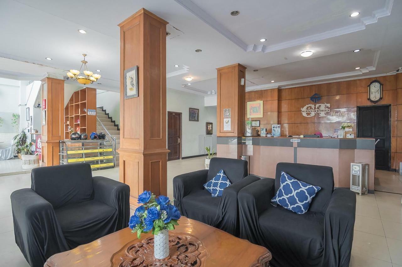 Reddoorz Syariah At Grand Taufiq Tarakan Dış mekan fotoğraf
